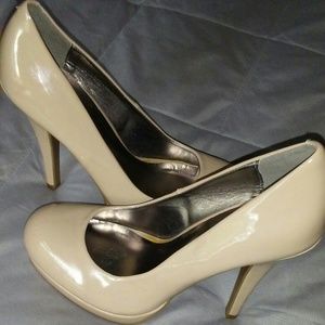 🍷Nude Madden Girl Heels